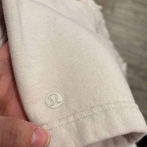 Lululemon Light Pink Cropped Sweatshirt with Lace-Up Sleeves Size 8 - Picture 7 of 7